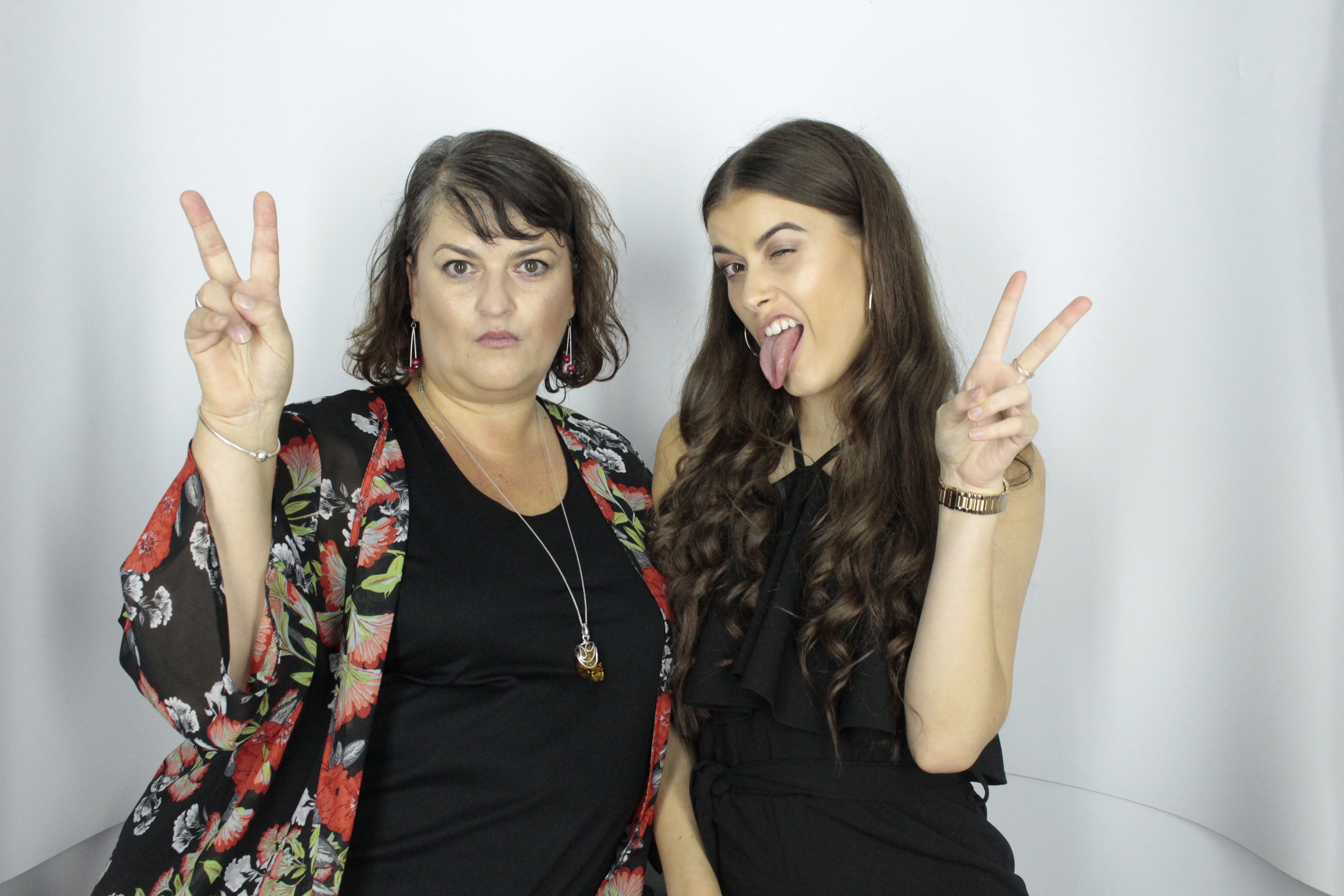 Isobel 18th Birthday Party  | View more photos from the event at gallery.myphotoboothexperience.co.uk/u/MyPhotoBoothExperienceLtd/Isobel-18th-Birthday-Party
